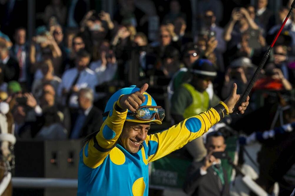 El jockey mexicano logró la hazaña tras dos intentos en 2002 y 2014 (REUTERS)