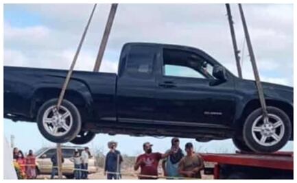 Me voy pero me llevo la troca. Entierran a hombre con todo y su camioneta
