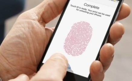 Apple desarrolla lector de huellas basado en el sonido