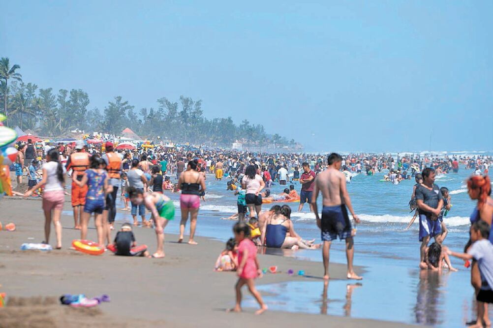 Turismo estatal detalló que los lugares que registraron más visitantes fueron: Papantla, Poza Rica y San Andrés Tuxtla, por mencionar algunos. Foto/ESPECIAL