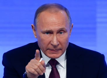 Putin promulga ley contra grupos como los del reto de la “Ballena Azul”