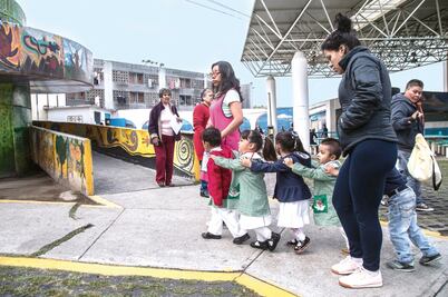 Inician clases hijos de reclusas en Santa Martha