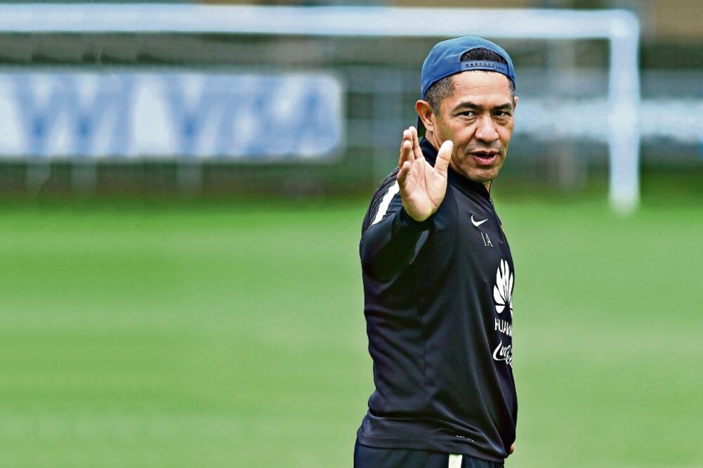 El entrenador azulcrema buscará ganar al menos un torneo para celebrar el centenario del club (ETZEL ESPINOSA. IMAGO7)