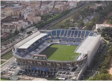 Hombre de 83 años vive confinado en el estadio del Málaga