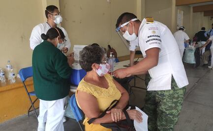 Abuelitos zapotecos ganan amparo para ser vacunados contra el Covid-19 en Oaxaca