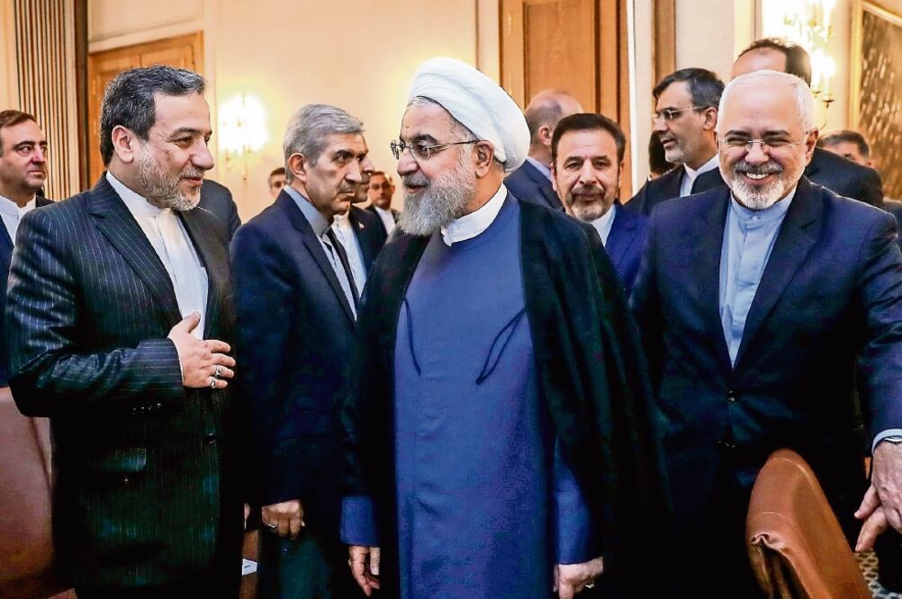 El presidente Hassan Rouhani, ayer al llegar al encuentro con los jefes de las representaciones diplomáticas de Irán en el mundo. Foto: AFP