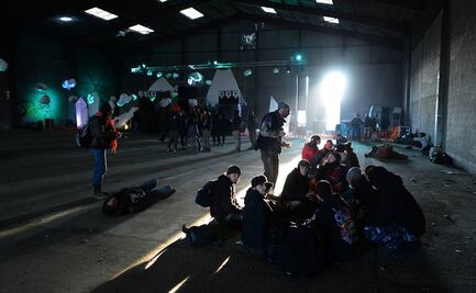 Detienen a varias personas por fiesta multitudinaria de fin de año en Francia