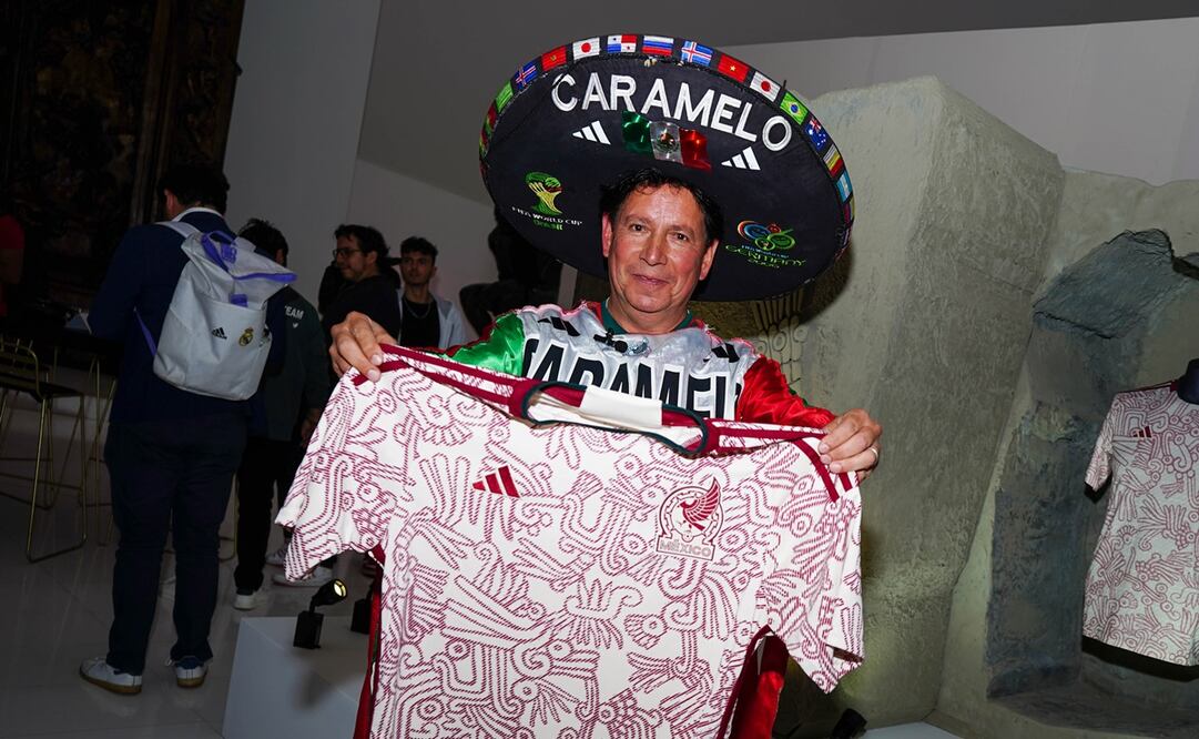 Aficionado Caramelo en la presentación del uniforme de la Selección Mexicana para Qatar 2022 - FOTO: Imago7