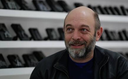 Carlos Amorales presentará performance sobre migración en la Bienal de Venecia