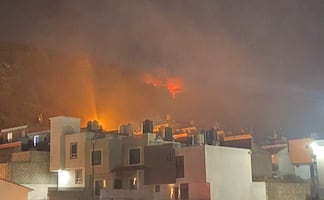 Se reactiva incendio en pastizales en Mineral de la Reforma, Hidalgo; investigan si fue provocado 