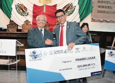 Gana contador concurso de oratoria de EL UNIVERSAL
