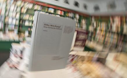 "Mi Lucha", de Hitler, libro favorito de jóvenes en Italia