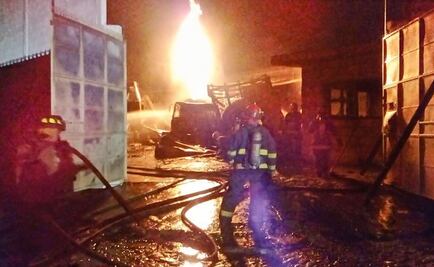 Reportan explosión en ducto en San Juan del Río