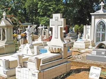 Panteones públicos capitalinos serán vigilados con 510 cámaras del C5