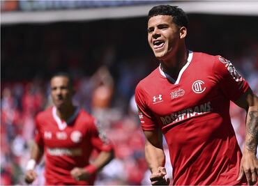 Toluca humilla a Cruz Azul y pone al 'Potro' Gutiérrez en la cuerda floja