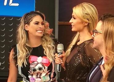 Critican a Galilea Montijo por su pronunciación en inglés junto a Paris Hilton