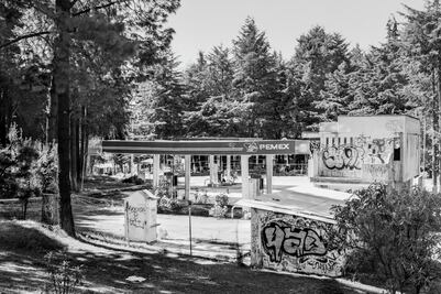 Arde la Bienal de Fotografía
