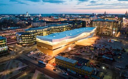 "Robots" devuelven libros en biblioteca del siglo XXI
