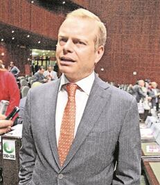 Piden revisar cargos en la Segob