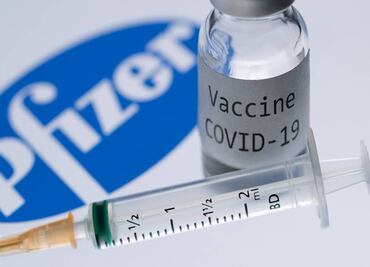 EU planea autorizar dosis de refuerzo de vacuna Pfizer-BioNTech para todos los adultos: NYT