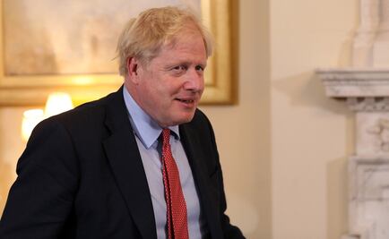 "Ni papel para limpiarnos" por Brexit duro, advierte diputado a Boris Johnson 