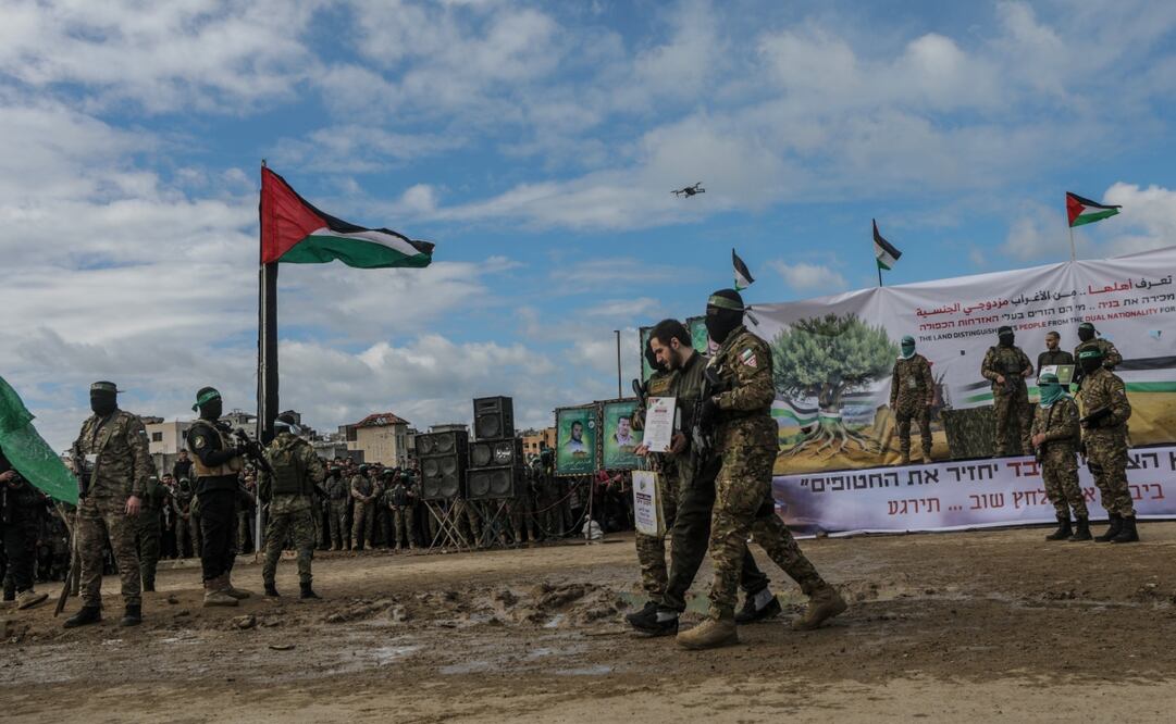 Liberación de rehenes en Gaza durante la parte final de la primera fase del alto al fuego entre Israel y Hamas. Foto: EFE