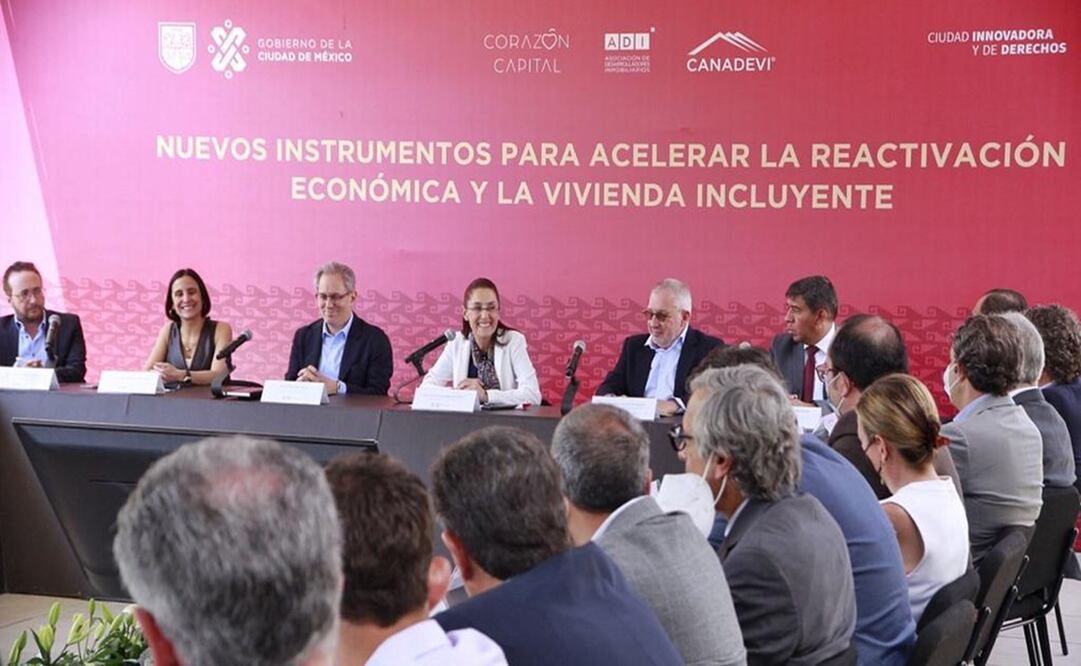 Presentación de "Nuevos Instrumentos para Acelerar la Reactivación económica y la Construcción y la Vivienda". Foto: Especial 