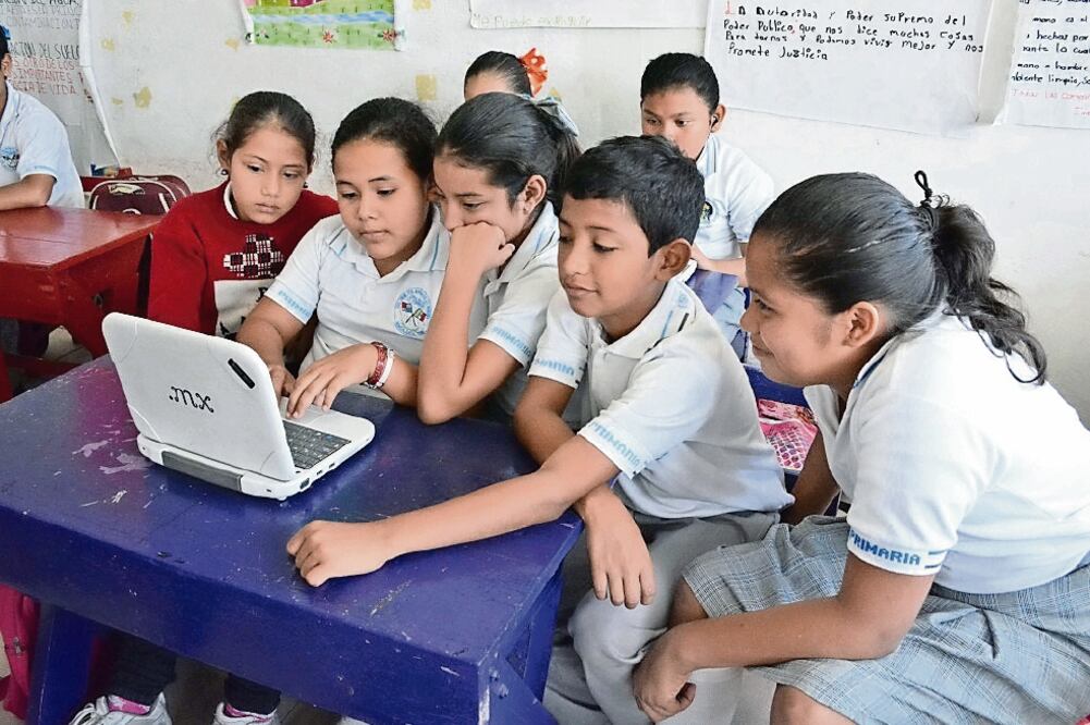 Especialistas en el tema destacan la necesidad del gobierno de elaborar un plan a largo plazo en materia tecnológica para las escuelas. (FOTO: ARCHIVO EL UNIVERSAL)