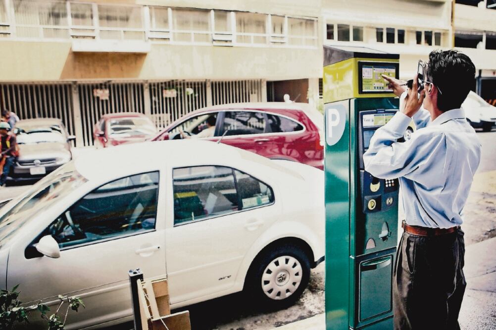 Las 17 concesiones de parquímetros eran para Álvaro Obregón, Azcapotzalco, Coyoacán, Cuajimalpa, Cuauhtémoc, GAM, Iztacalco, Miguel Hidalgo y Tlalpan. Foto: ARCHIVO EL UNIVERSAL