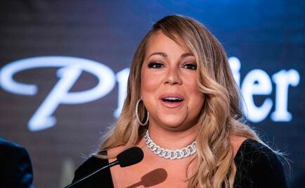 Mariah Carey flota en el Mar Muerto