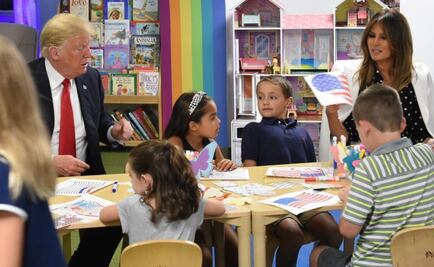 Se burlan de Trump por colorear mal bandera de EU