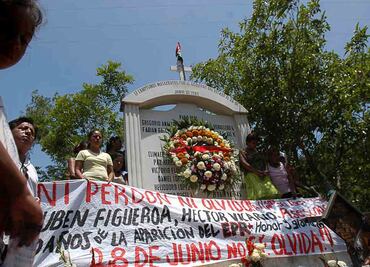Aguas Blancas: La cruda cobertura de Ricardo Rocha sobre la matanza en Guerrero