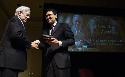 Biblioteca del Congreso de EU distingue a Vargas Llosa