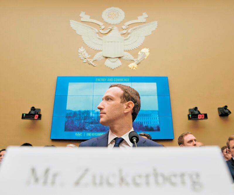 Mark Zuckerberg, CEO de Facebook, en el Capitolio. ARCHIVO AP
