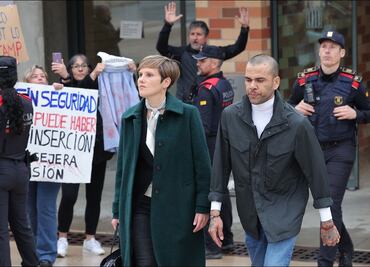 Dani Alves sale de la prisión tras el pago de la fianza; estas son las primera imágenes