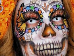 Cómo retirar el maquillaje de catrina