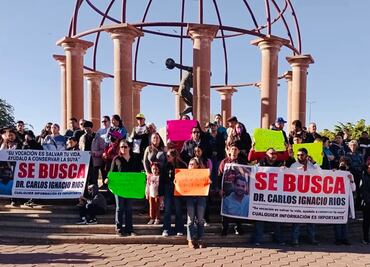 Protestan familiares de médico desaparecido en Sonora; denuncian intentos de extorsión