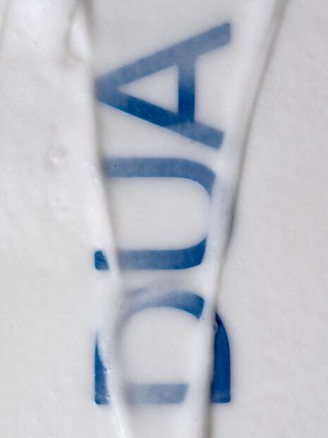 La cantante Dua Lipa se une al mundo del skincare con su propia marca. Foto: