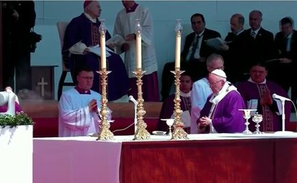 Pope warns against evil at vast mass in Ecatepec