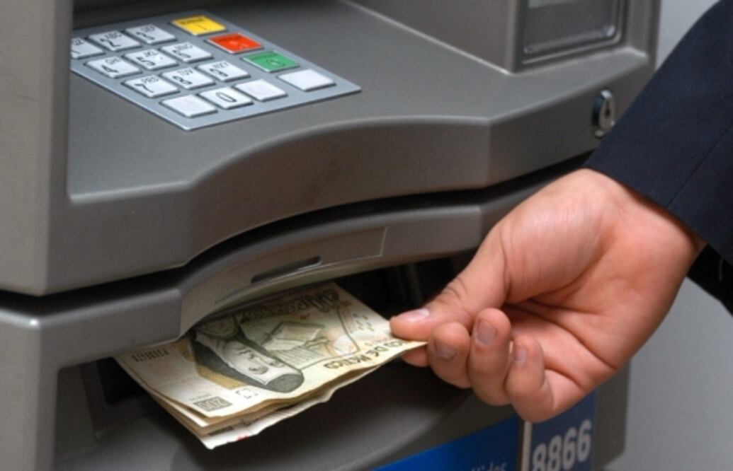 Según el estudio poco menos de la mitad de los mexicanos ha podido reservar algo de dinero cada mes durante el último año, ya sea una cantidad fija o variable, y se trata más a menudo de hombres. Foto: Especial