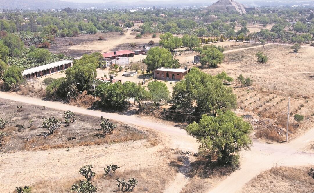 Imagen aérea que muestra construcciones en obra negra, presumiblemente irregulares, en los alrededores de la Zona Arqueológica de Teotihuacán. Foto: Diego Prado/ El Universal