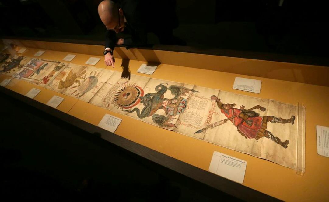 En conmemoración del veinte aniversario de la publicación de "Harry Potter y la piedra filosofal", la British Library dedica una exposición a la historia de la magia. FOTO: Tim Ireland/AP.