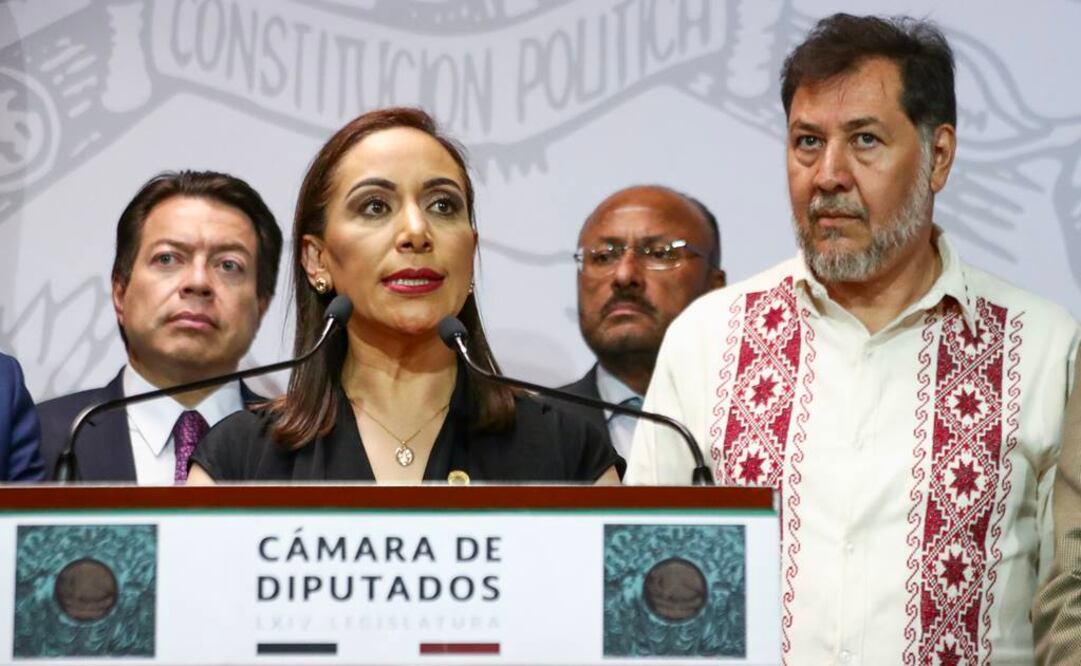 Los diputados Adriana Dávila y Gerardo Fernández Noroña en una conferencia de prensa (Foto: Diego Simón Sánchez / EL UNIVERSAL)