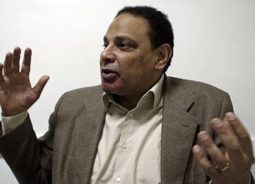 Para el escritor Alaa Al-Aswany, Al Sisi es peor que Mubarak o Mursi