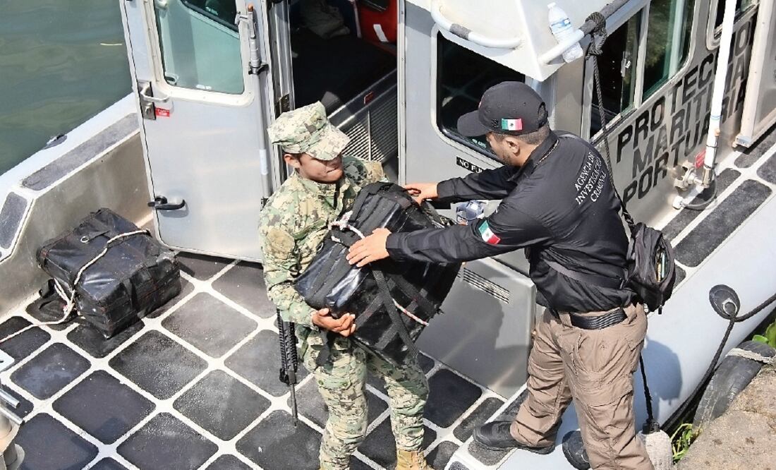 El 8 de febrero, marinos aseguraron 42 kilogramos de cocaína, cargamento que fue localizado a bordo del Buque CAUTÍN con bandera de Liberia, procedente de Buenaventura, Colombia, con destino a Manzanillo, Colima. Foto: SEMAR