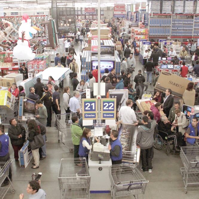 Planes a futuro. El director de membresías de Sam’s Club dijo que esperan mantener la inversión, que en 2018 fue de 20 mil 870 millones de pesos. (ARCHIVO EL UNIVERSAL)