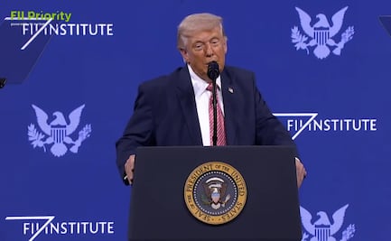 Trump recrea llamada con Sheinbaum por el Golfo de América; afirma que Google Maps cambió el nombre