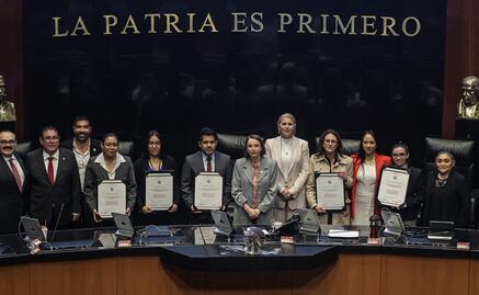 Ratifican y rinden protesta integrantes de la Comisión Reguladora de Telecomunicaciones; oposición se pronuncia en contra