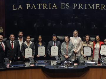 Ratifican y rinden protesta integrantes de la Comisión Reguladora de Telecomunicaciones; oposición se pronuncia en contra