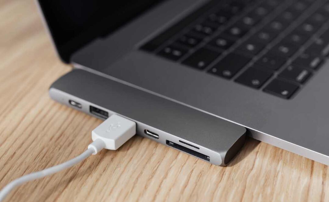 Aprende a compartir Internet desde tu celular a tu computadora con un cable USB 